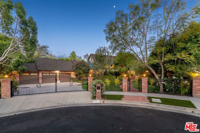 5340 Calvin Avenue, Tarzana (los Angeles), CA 91356