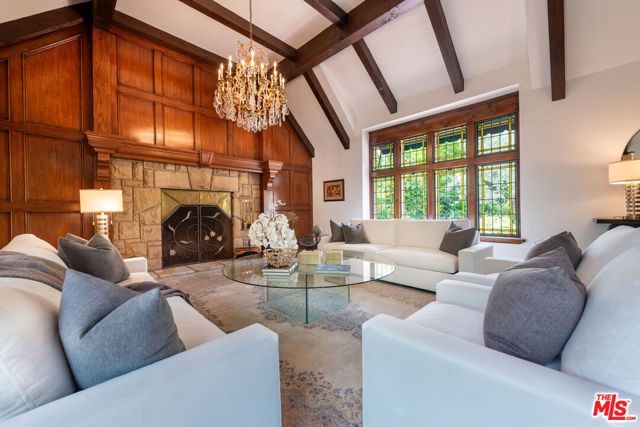 5340 Calvin Avenue, Tarzana (los Angeles), CA 91356