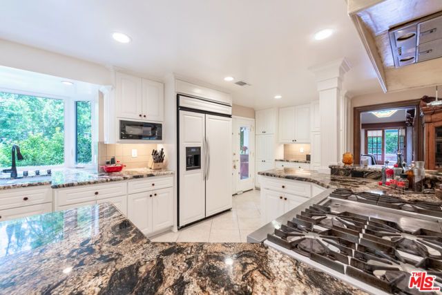 5340 Calvin Avenue, Tarzana (los Angeles), CA 91356