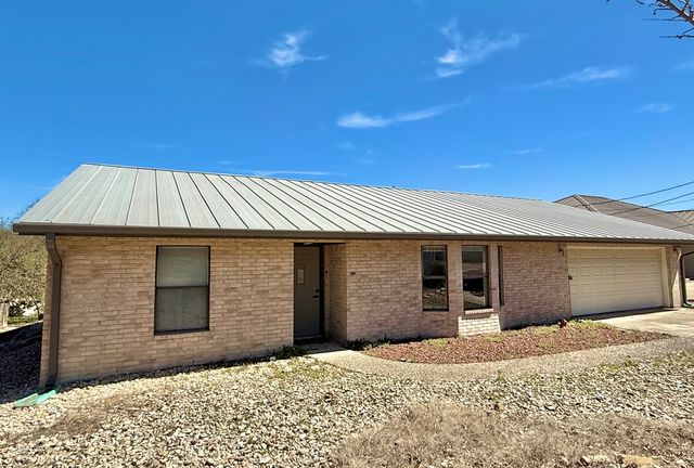 219 Wedgewood Lane, Kerrville, TX 78028