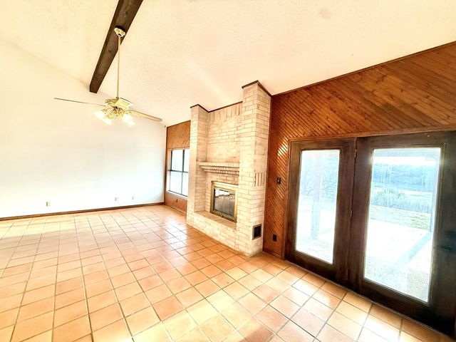 219 Wedgewood Lane, Kerrville, TX 78028