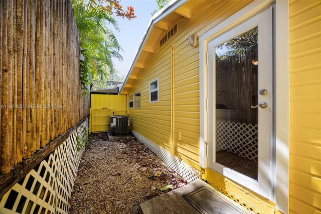 3041 Calusa St, Coconut Grove, FL 33133