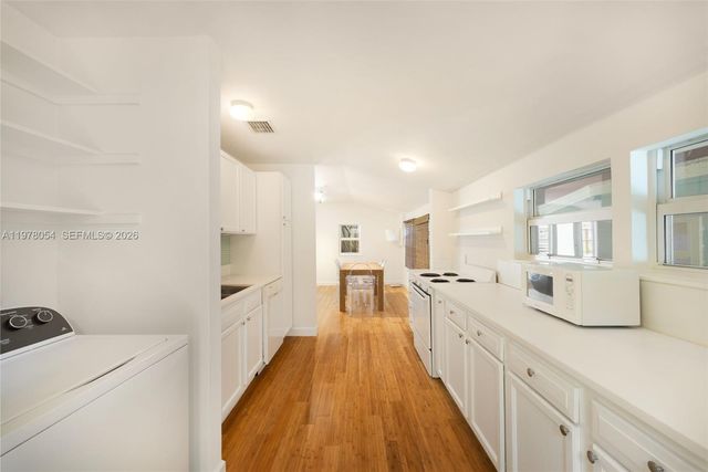 3041 Calusa St, Coconut Grove, FL 33133