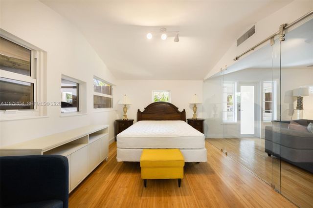 3041 Calusa St, Coconut Grove, FL 33133