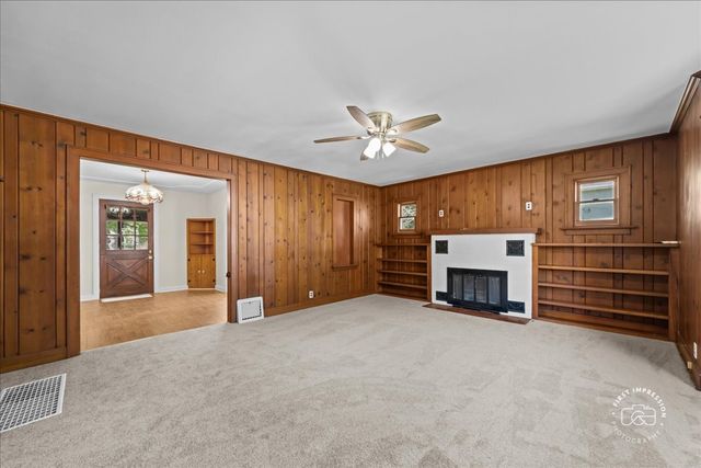 215 W Rock Street, Plano, IL 60545