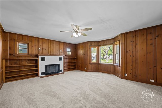 215 W Rock Street, Plano, IL 60545