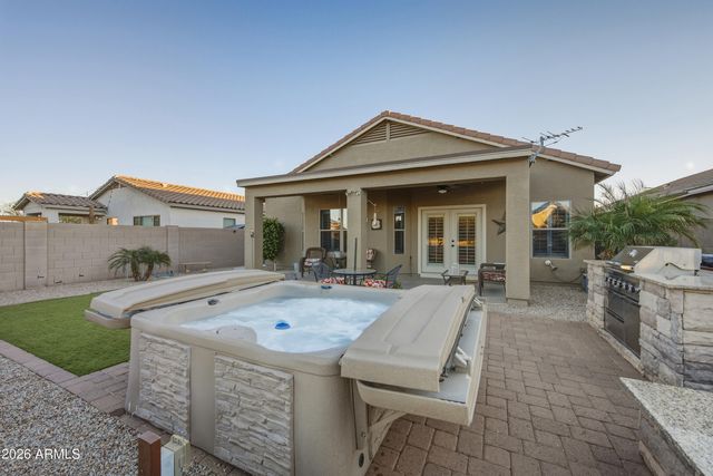 770 W LOVE Road, San Tan Valley, AZ 85143