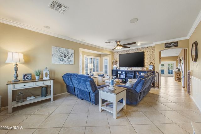 770 W LOVE Road, San Tan Valley, AZ 85143