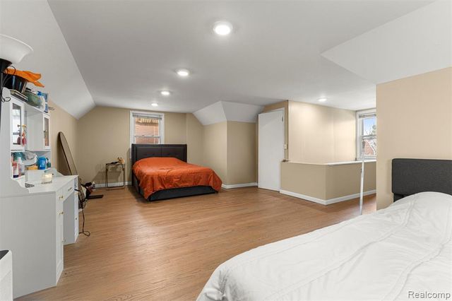 1750 N Waverly Street, Dearborn, MI 48128