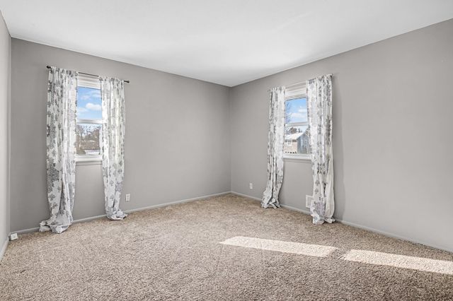 10551 President Drive NE, Blaine, MN 55434