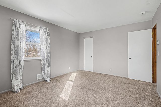 10551 President Drive NE, Blaine, MN 55434