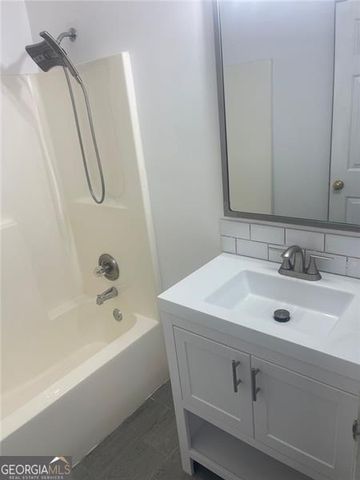 7420 ROYALE Lane, Riverdale, GA 30296