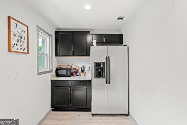 436 W Lake Avenue NW, Atlanta, GA 30318