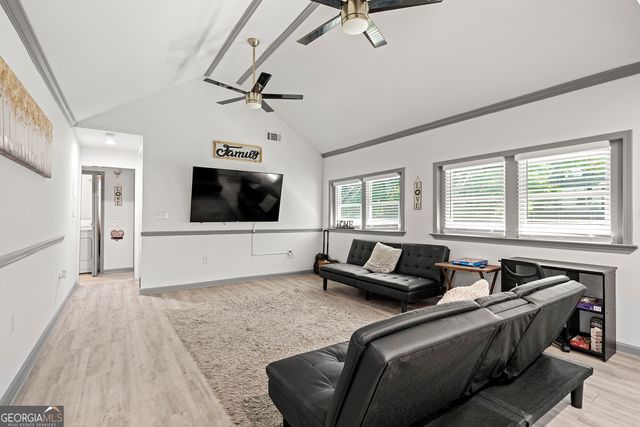 436 W Lake Avenue NW, Atlanta, GA 30318