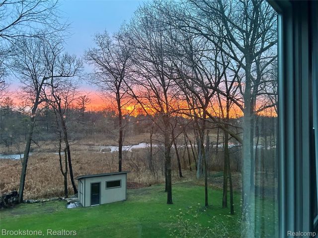 1087 Watersmeet Court, Oxford Charter Township, MI 48371