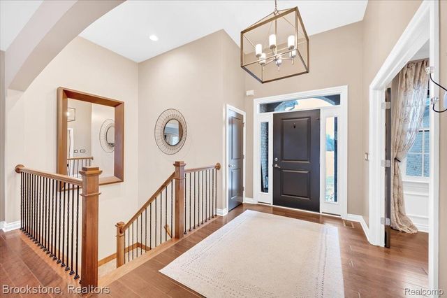 1087 Watersmeet Court, Oxford Charter Township, MI 48371