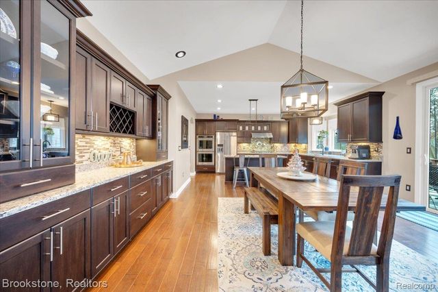 1087 Watersmeet Court, Oxford Charter Township, MI 48371