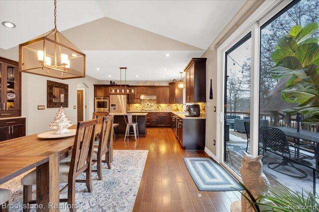 1087 Watersmeet Court, Oxford Charter Township, MI 48371