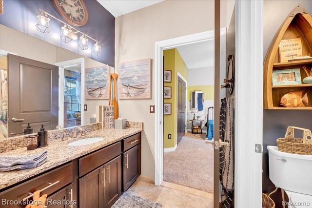 1087 Watersmeet Court, Oxford Charter Township, MI 48371