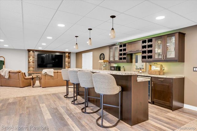 1087 Watersmeet Court, Oxford Charter Township, MI 48371