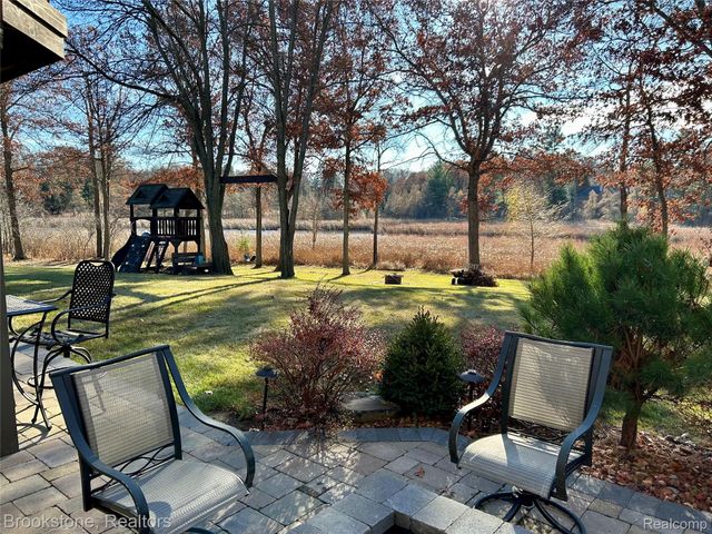 1087 Watersmeet Court, Oxford Charter Township, MI 48371