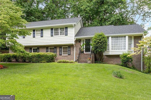 422 Woodstone West Drive, Marietta, GA 30068