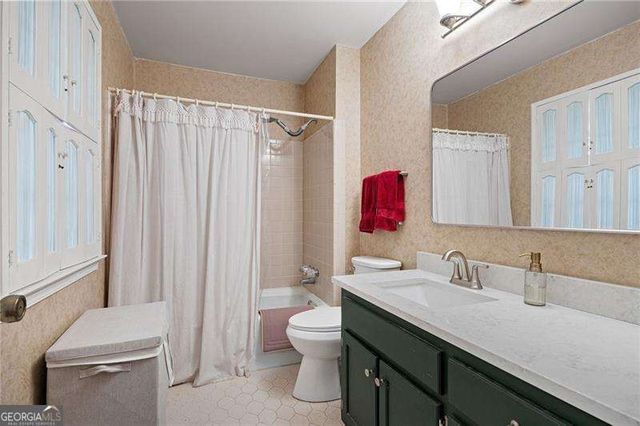 422 Woodstone West Drive, Marietta, GA 30068