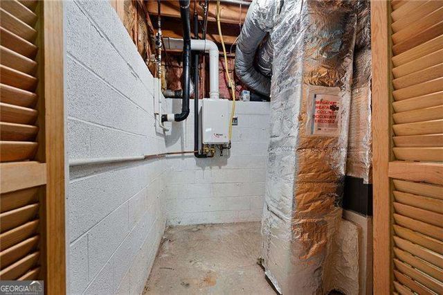 422 Woodstone West Drive, Marietta, GA 30068