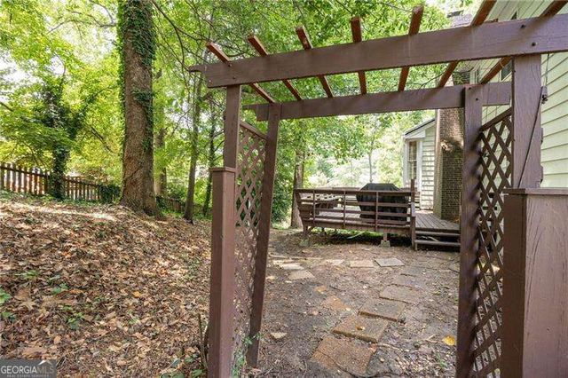 422 Woodstone West Drive, Marietta, GA 30068