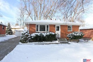 333 Orcutt Avenue W, Lincoln, NE 68504