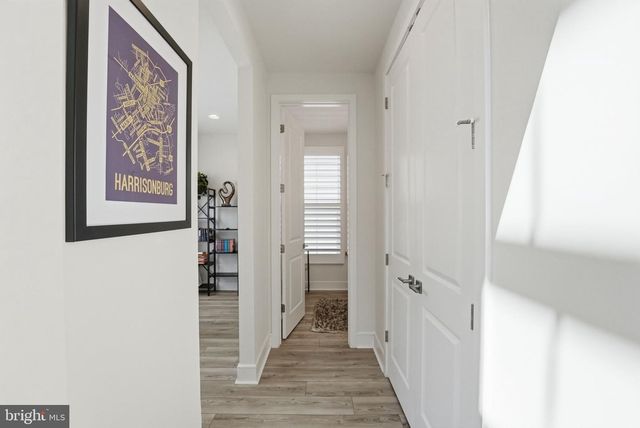 23135 GLENWOOD HEIGHTS CIR, Brambleton, VA 20148