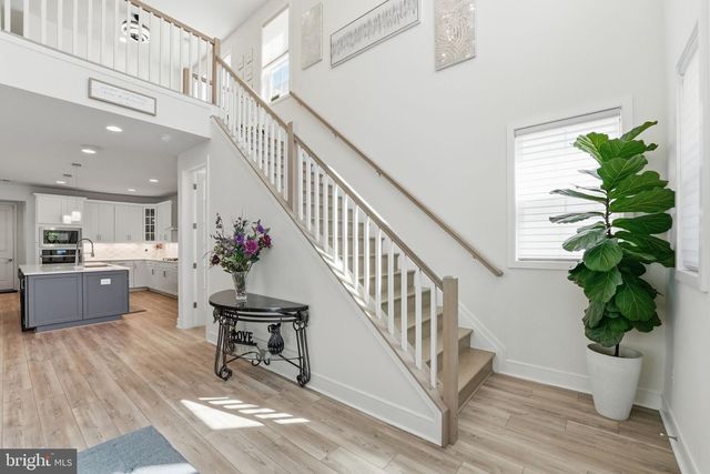 23135 GLENWOOD HEIGHTS CIR, Brambleton, VA 20148