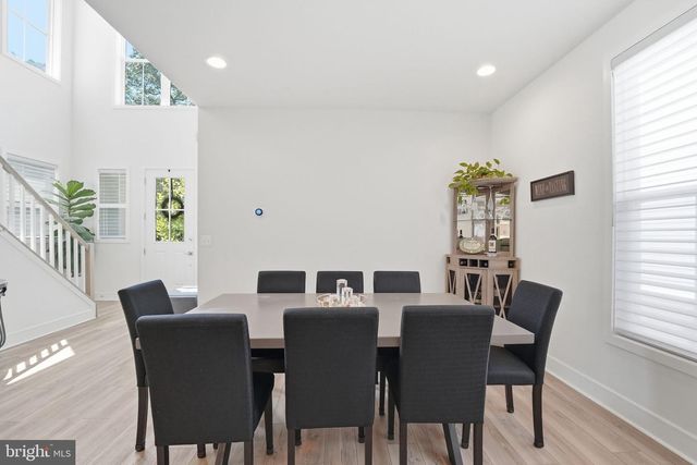 23135 GLENWOOD HEIGHTS CIR, Brambleton, VA 20148