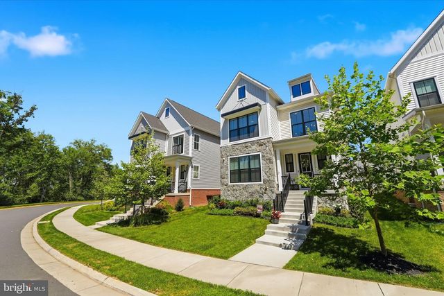 23135 GLENWOOD HEIGHTS CIR, Brambleton, VA 20148