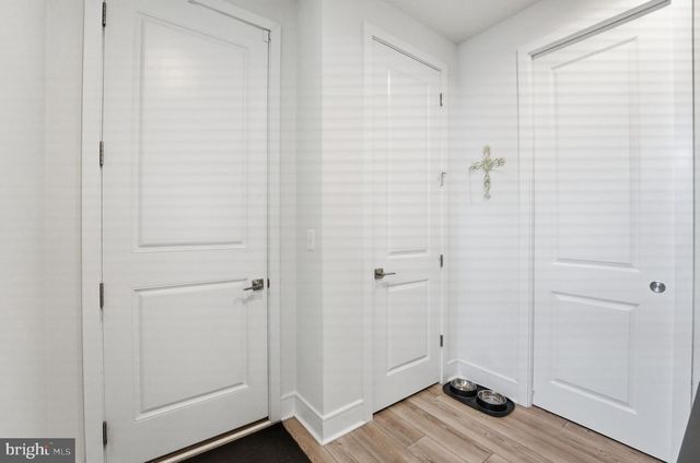 23135 GLENWOOD HEIGHTS CIR, Brambleton, VA 20148