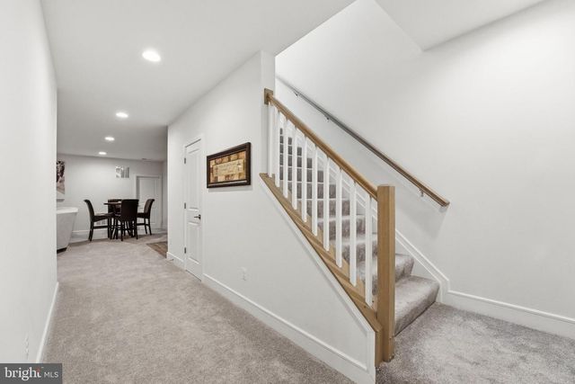 23135 GLENWOOD HEIGHTS CIR, Brambleton, VA 20148