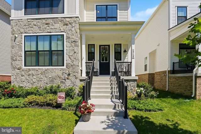 23135 GLENWOOD HEIGHTS CIR, Brambleton, VA 20148