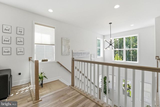 23135 GLENWOOD HEIGHTS CIR, Brambleton, VA 20148