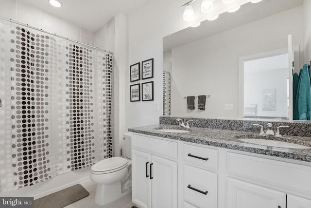 23135 GLENWOOD HEIGHTS CIR, Brambleton, VA 20148
