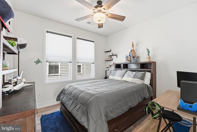 23135 GLENWOOD HEIGHTS CIR, Brambleton, VA 20148