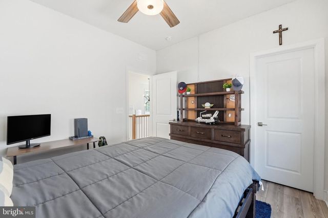 23135 GLENWOOD HEIGHTS CIR, Brambleton, VA 20148