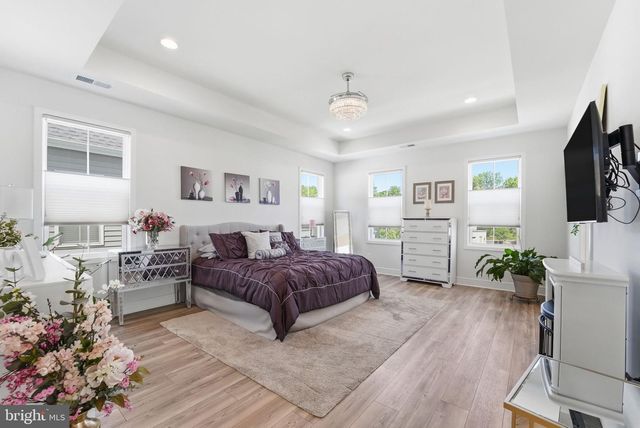 23135 GLENWOOD HEIGHTS CIR, Brambleton, VA 20148