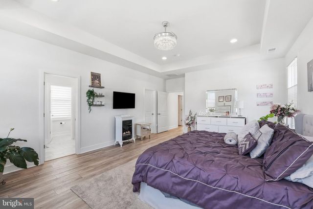 23135 GLENWOOD HEIGHTS CIR, Brambleton, VA 20148
