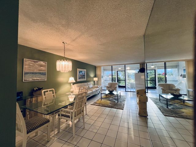 4387 Trevi Court, Greenacres, FL 33467