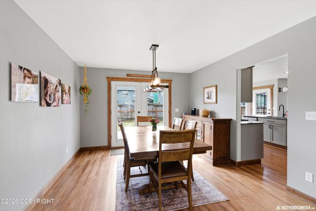 5156 Sillary Circle, Anchorage, AK 99508