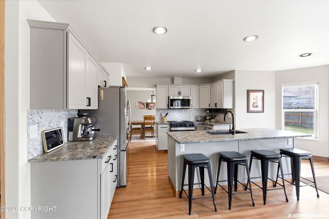 5156 Sillary Circle, Anchorage, AK 99508