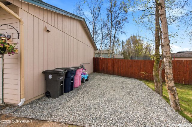 5156 Sillary Circle, Anchorage, AK 99508