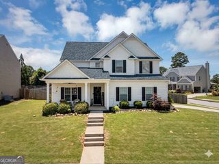 210 Creek View Lane, Acworth, GA 30102
