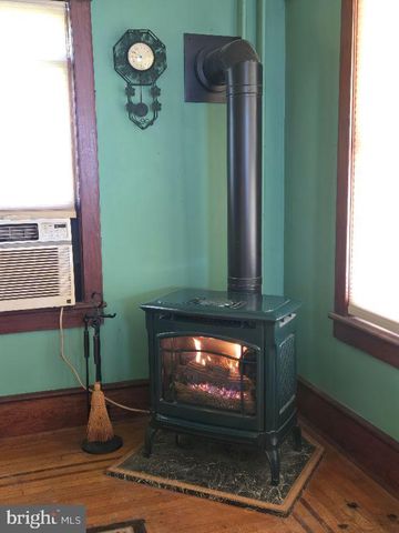 4 HOWARD ST, Vineland, NJ 08360