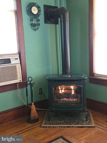 4 HOWARD ST, Vineland, NJ 08360